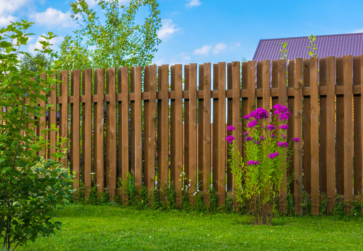 recinzione giardino tipo muretto dal design moderno